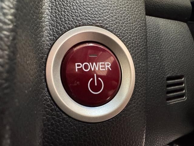 HONDA FIT HYBRID 2015 Image 31