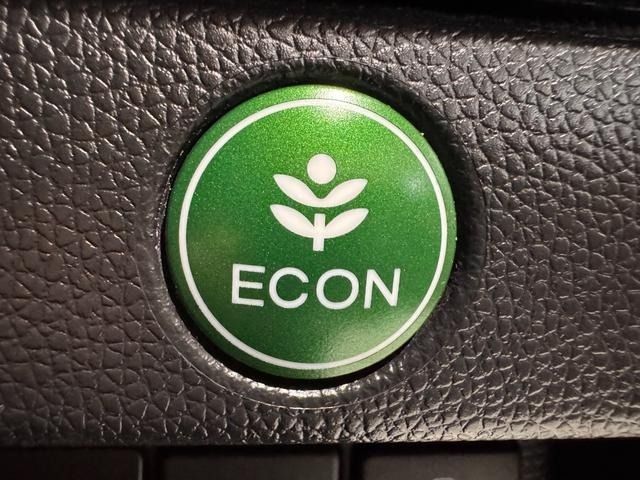 HONDA FIT HYBRID 2015 Image 31