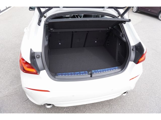 BMW 1SERIES 2021 Image 31