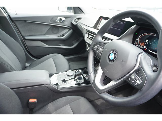 BMW 1SERIES 2021 Image 31