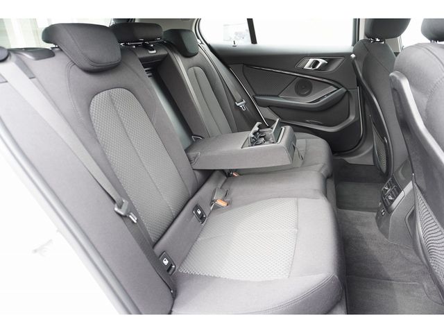 BMW 1SERIES 2021 Image 31