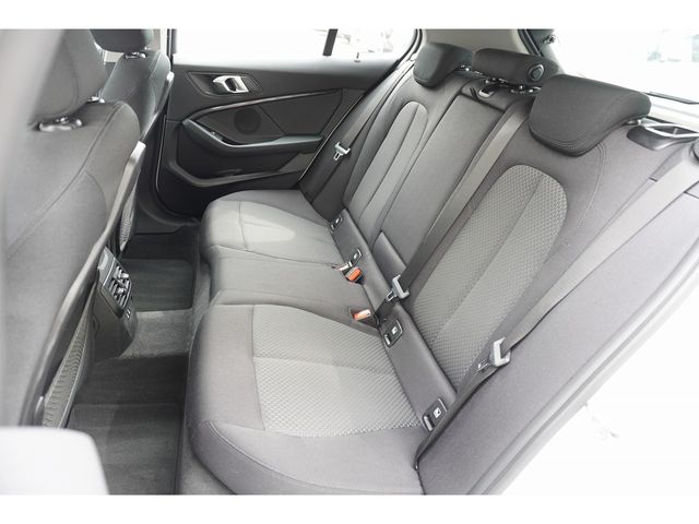 BMW 1SERIES 2021 Image 31