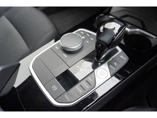 BMW 1SERIES 2021 Image 31