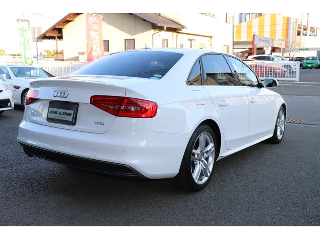 AUDI A4 2014 Image 31