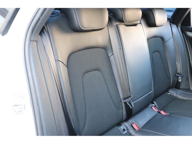 AUDI A4 2014 Image 31