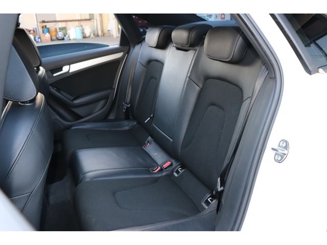 AUDI A4 2014 Image 31