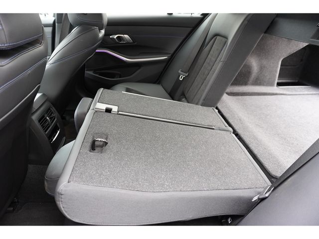 BMW 3SERIES SEDAN 2022 Image 31