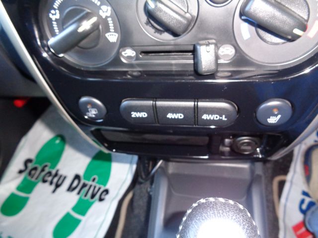 SUZUKI JIMNY 4WD 2015 Image 31