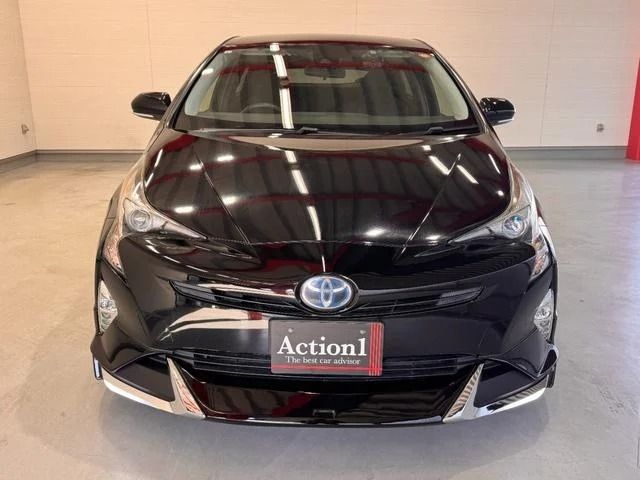 TOYOTA PRIUS 2017 Image 31