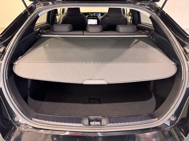 TOYOTA PRIUS 2017 Image 31