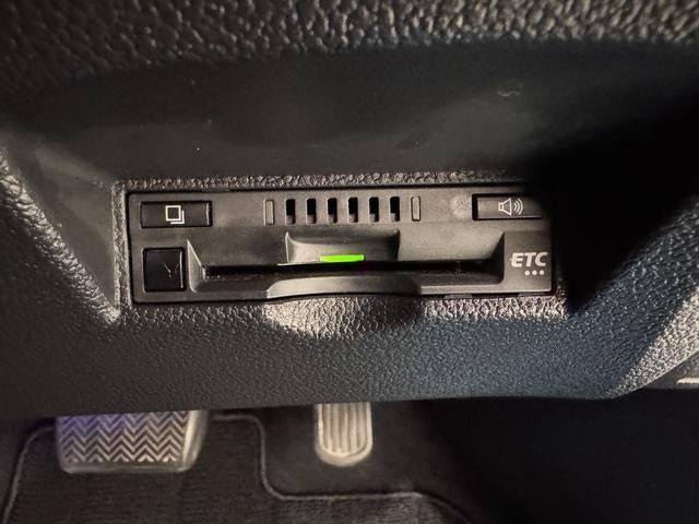 TOYOTA PRIUS 2017 Image 31