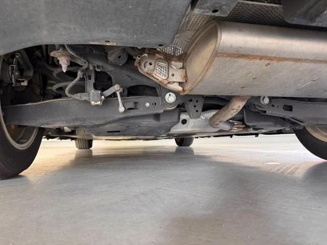 TOYOTA PRIUS 2017 Image 31