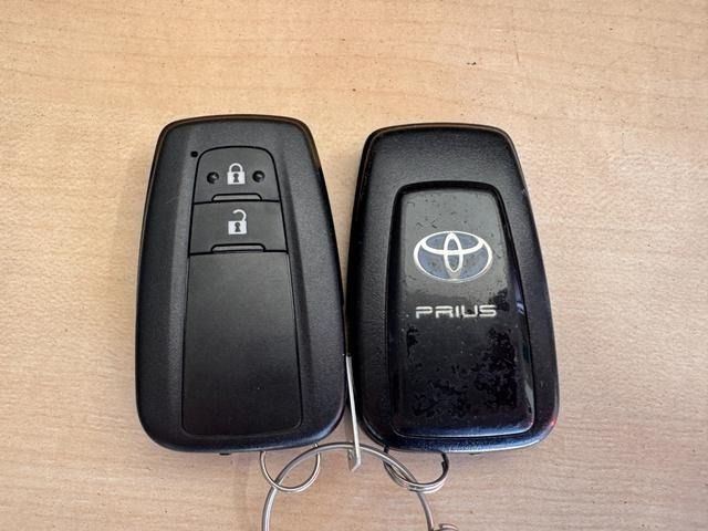 TOYOTA PRIUS 2017 Image 31