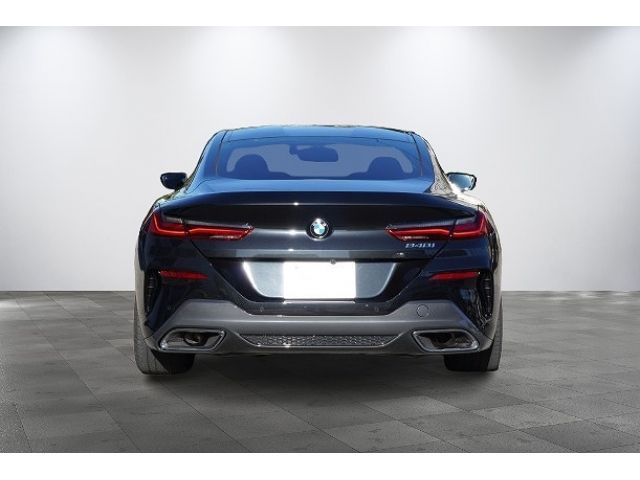 BMW 8SERIES 2021 Image 31
