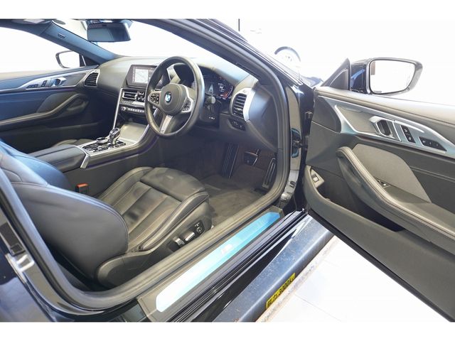 BMW 8SERIES 2021 Image 31