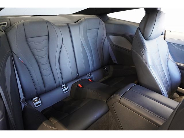 BMW 8SERIES 2021 Image 31