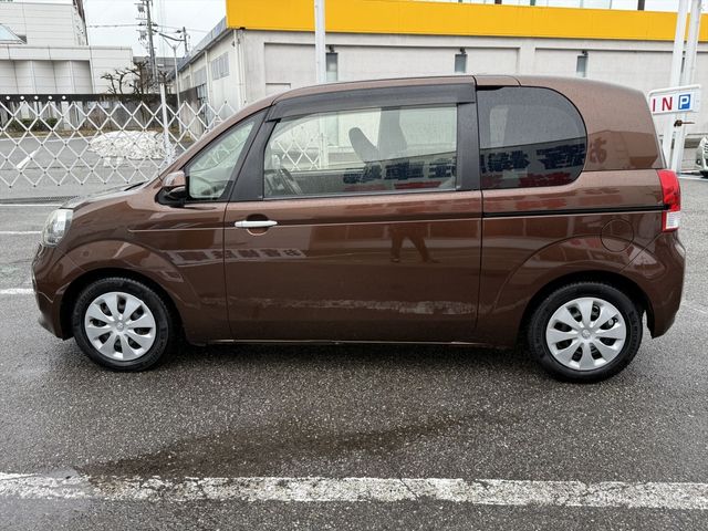 TOYOTA PORTE 2016 Image 31