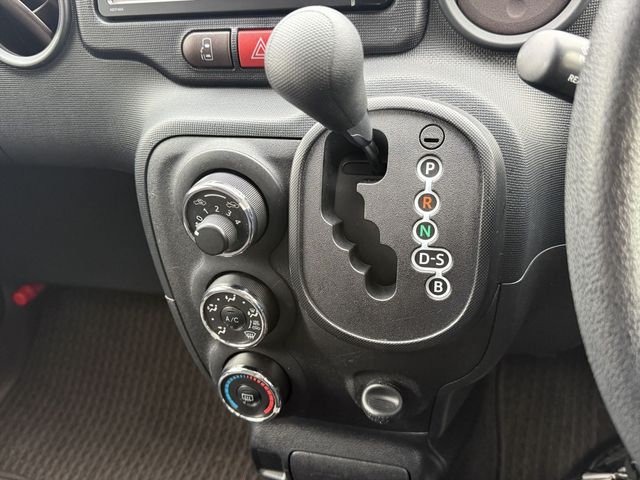 TOYOTA PORTE 2016 Image 31