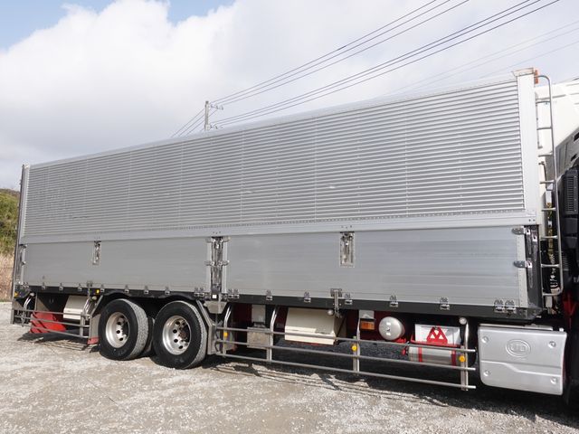 NISSAN DIESEL QUON 2018 Image 31