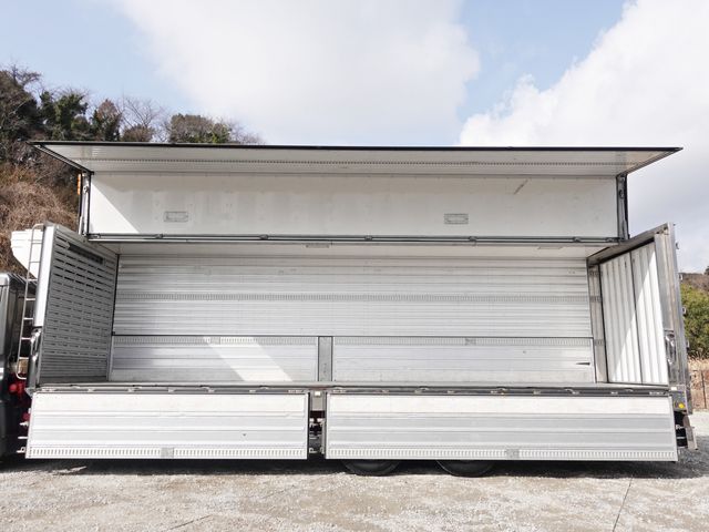 NISSAN DIESEL QUON 2018 Image 31