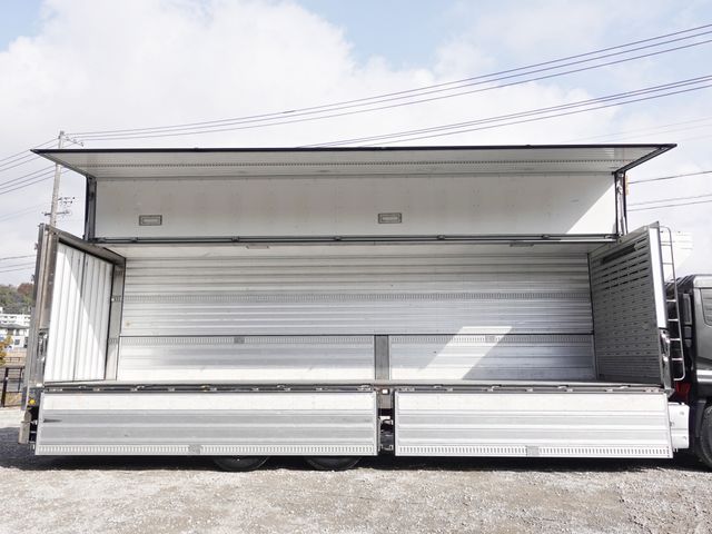 NISSAN DIESEL QUON 2018 Image 31