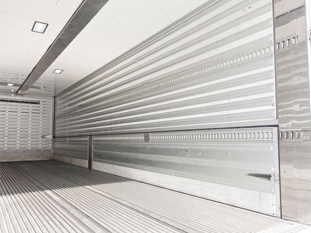 NISSAN DIESEL QUON 2018 Image 31