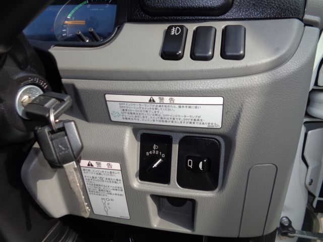 MITSUBISHI CANTER 2019 Image 31