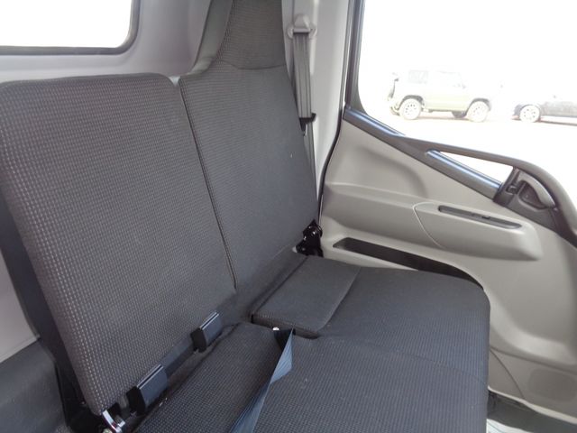 MITSUBISHI CANTER 2019 Image 31