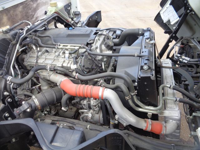 MITSUBISHI CANTER 2019 Image 31