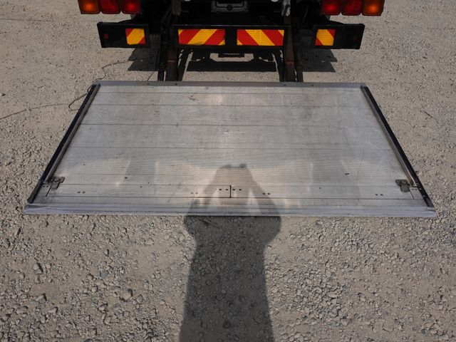 MITSUBISHI FUSOU SUPER GREAT 2018 Image 31