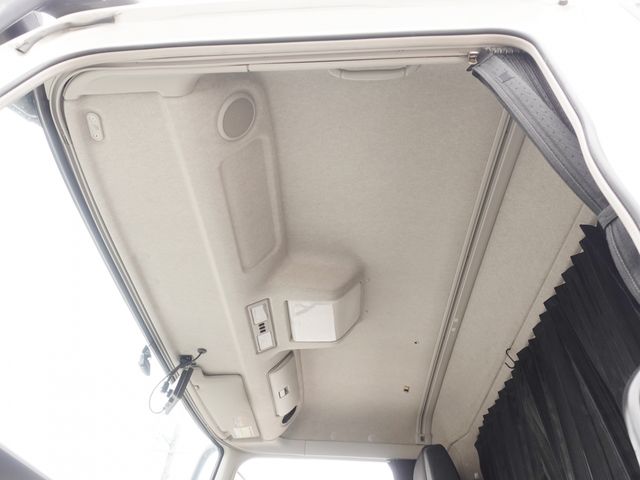 MITSUBISHI FUSOU SUPER GREAT 2018 Image 31