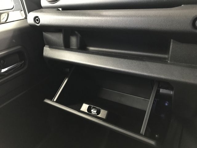 SUZUKI JIMNY 4WD 2024 Image 31