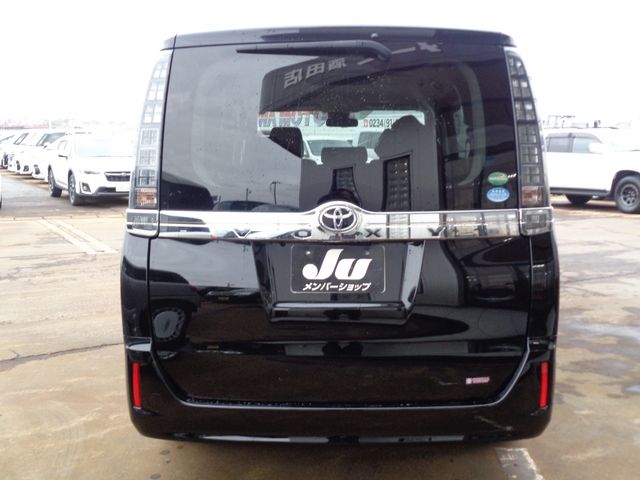TOYOTA VOXY 2016 Image 31