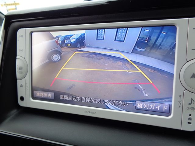 TOYOTA VOXY 2016 Image 31