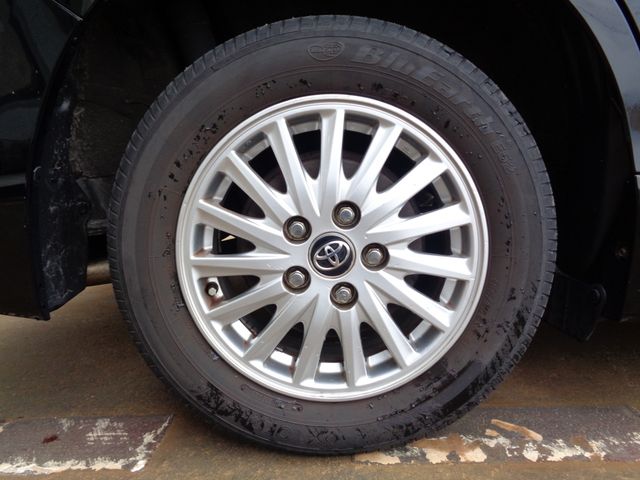 TOYOTA VOXY 2016 Image 31