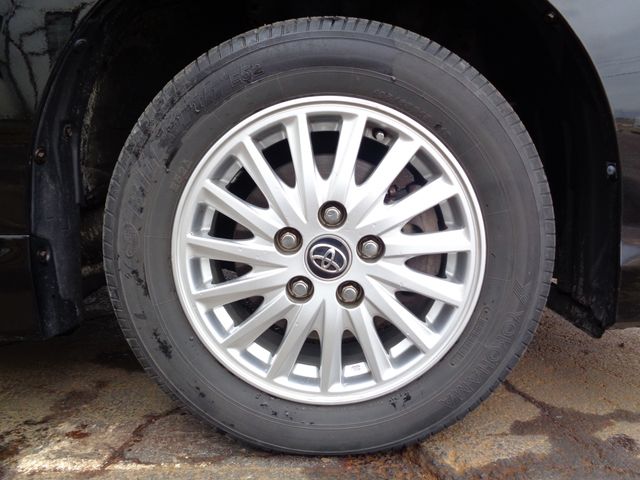 TOYOTA VOXY 2016 Image 31