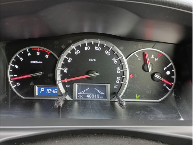 TOYOTA HIACE VAN 4WD 2019 Image 31