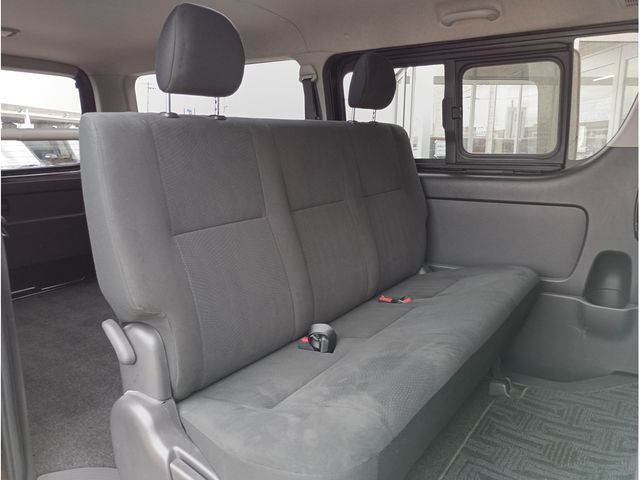 TOYOTA HIACE VAN 4WD 2019 Image 31