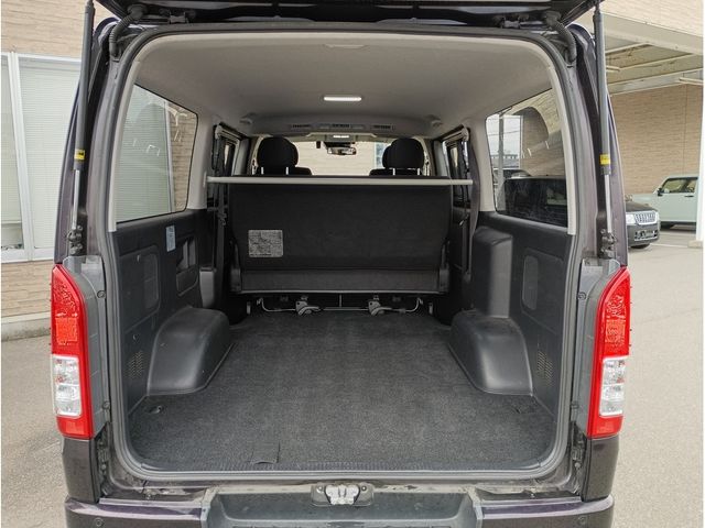 TOYOTA HIACE VAN 4WD 2019 Image 31