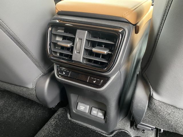 TOYOTA LEXUS NX250 2023 Image 31