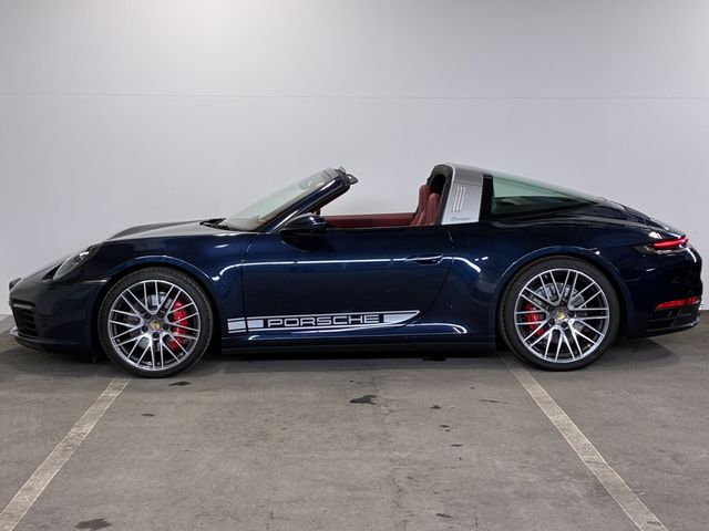 PORSCHE 911 2021 Image 31