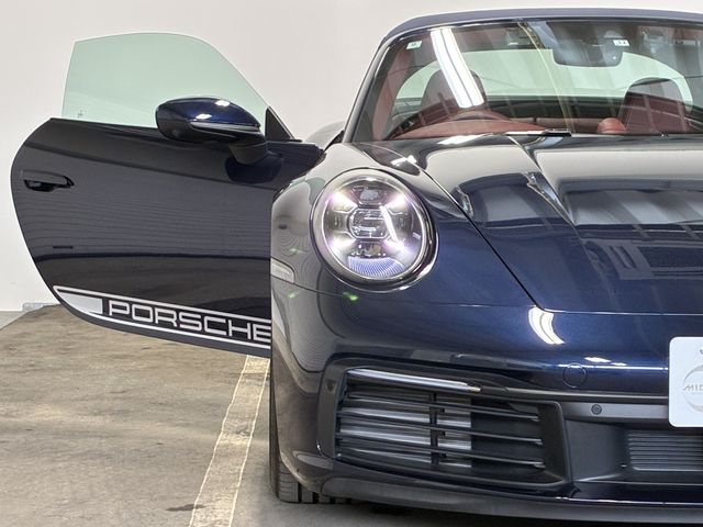 PORSCHE 911 2021 Image 31