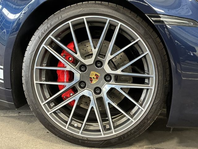 PORSCHE 911 2021 Image 31