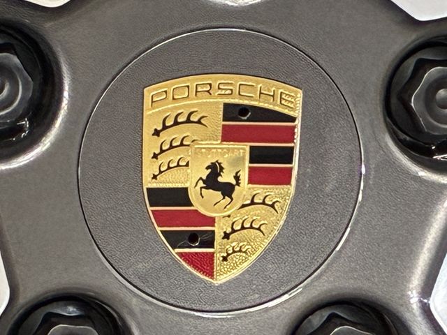 PORSCHE 911 2021 Image 31