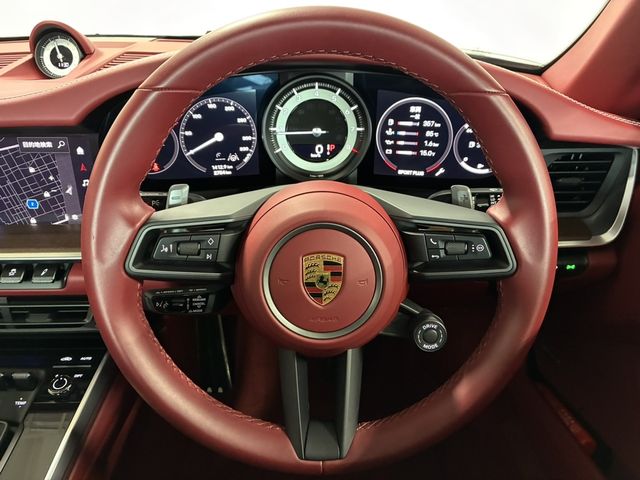 PORSCHE 911 2021 Image 31