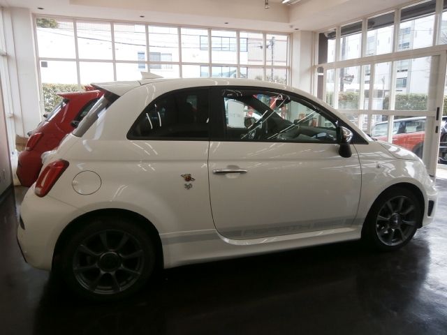 FIAT ABARTH 595 2021 Image 31