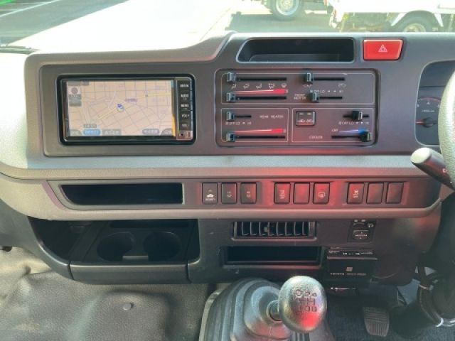 TOYOTA COASTER 2017 Image 31