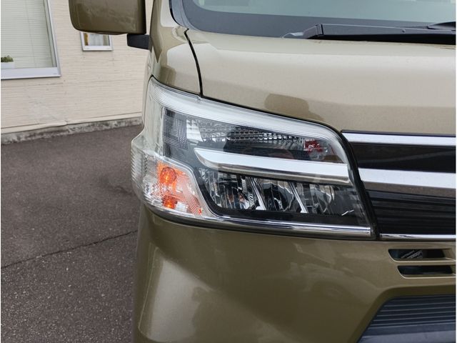 DAIHATSU HIJET DECKVAN 4WD 2020 Image 31