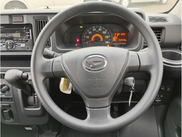 DAIHATSU HIJET DECKVAN 4WD 2020 Image 31