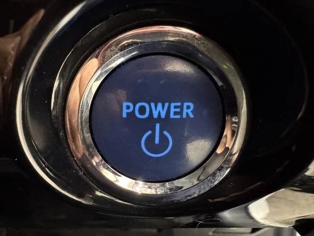 TOYOTA PRIUS 2017 Image 31